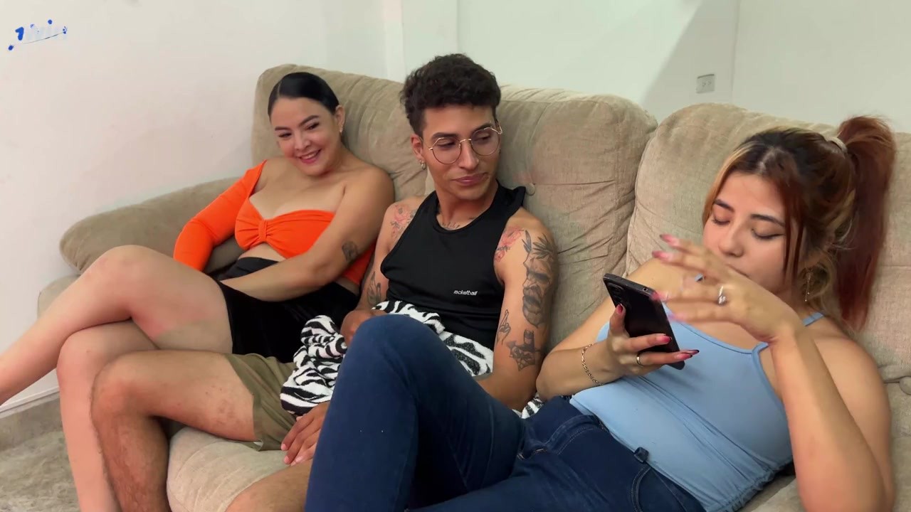 I fuck my girlfriend's busty best friend in her face and she doesn't realize it - Thiago Lopez