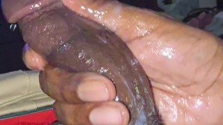 1023FEET cumming while family's in the other room