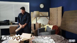 TWINKPOP - Unprofessional Mover Dante Colle Gets Caught Fooling Around With Nate Grimes' Big Dick