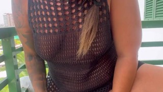 Pissing In A Glass On The Terrace, A Guy Discover Me😳