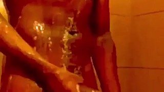 Clean Guy!🧼🚿😉