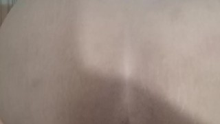 😈Mi  caliente mientras se toca y termino follandola con leche en boca 😈