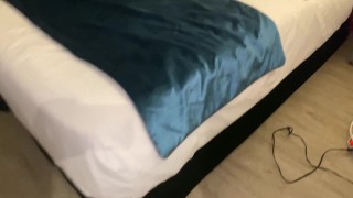 STEPSON HELPS IN HIS HORNY STEPMOTH'S SEXUAL EXPERIENCE!