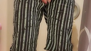 I stole my girlfriend's pants just to piss in them
