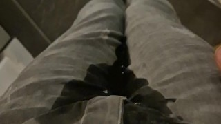Quick pants pissing
