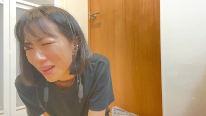 【テレビ電話オナニー】えっちな空気のおすそ分け♡声を出せない環境でグチョグチョ音が響く♡　日本人 素人 フェラ