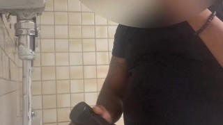 Urinal stroke/Fleshlight