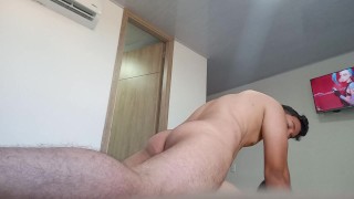 Hermanastra pide ser follada sin darse cuenta antes de ir al trabajo que rico folla