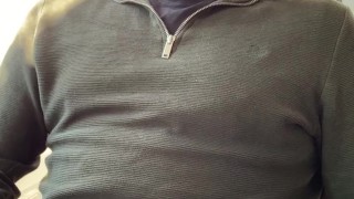 Rubbing one out by my kitchen. I need a hair cut.