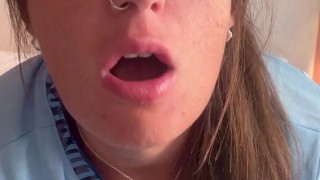 😈Footballer Girl Playing With Her LITTLE Pussy And SMOKING💨
