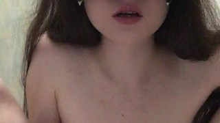 С матом! Русская Госпожа ссыт в чашку и заставляет тебя пить ее мочу, вылизывай мою немытую пизду!