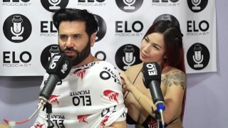 Anahi Loves me hace masajes en el cuarto picante