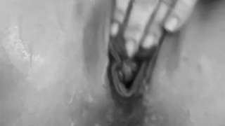 Extreme Squirting Milf