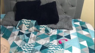 MY GIRLFRIEND MASTURBATES AND MAKES A DELICIOUS HOT VIDEO