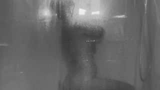 To have fun in the bath 🧼