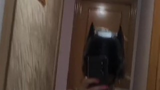 Me corro con la mascara de batman