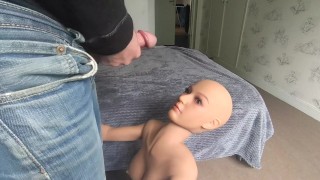 bold sexdoll get a big load of cum