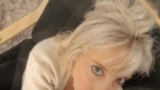 Sundays chill blowjob : get on a nice chair, throw your gum and suck.