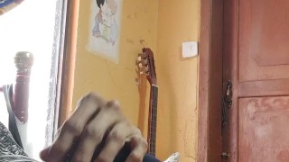 Guy just giving himself a good masturbation on his cock