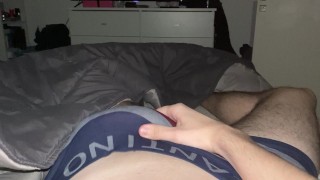 Woke so horny that i had a hugh cumshot on my bellybottom 🙀