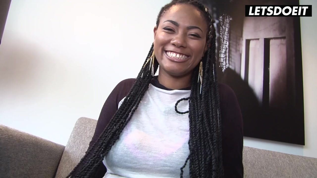 Ebony Goddess Picked Up For Steamy Sex with Interviewer - LATINA MILF