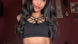 Pumpkin Witch shows you her pussy | starg0th