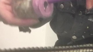 ASMR bad graffiti girl tests markers