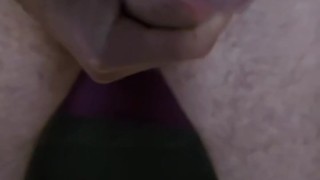 Masturbation when wife is in de kitchen