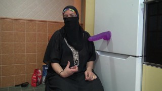 Saudi Arab Cuckold Wife Wants Big Dicks