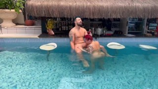 Foda gostosa na pousada liberal em frente aos hospedes