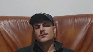 !Eat all my milk! 👄👅💦