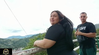 Mi Sobrinastra me Espera en el Mirador para que me la Folle