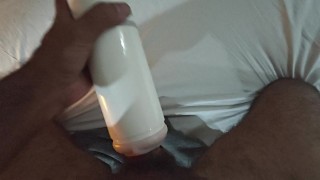 Gozando forte e cheio de tesão com meu vibrador em formato de buceta PARTE 1