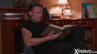 XPERVO Bad Girl KAMA OXI bekommt ihren Mund und ihre Muschi hart gefickt