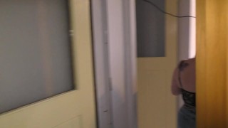 Trashy Kiwi bitch treats you to her pissing in the back yard with close-up view