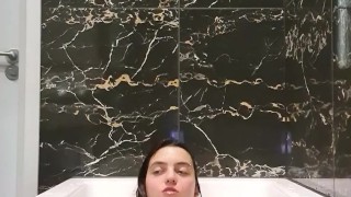 Who knew bathtubs were SO FUN!