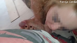 Clienta caliente me hace una mamada en la trastienda y me saca toda la leche.