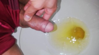 desesperado pissing largo y placentero, sonido original,primer plano