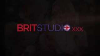 Hot 19 Year Old Redhead Wants You To Jerk Your Cock For Her