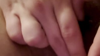 MAKING MYSELF CUM HARD (SHAKING ORGASM)