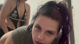 Elektra gets dildo fucked by Jade