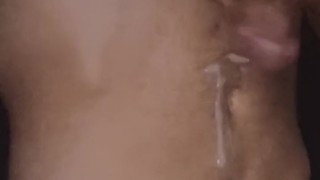 Horny stud cums all over himself