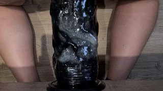 Péter anal . Gapes et beaucoup de pets , mon gros gode détruit mon anus .