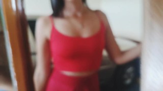 vecina caliente viene a mi casa a buscar café y se lleva un cogida de su vecino