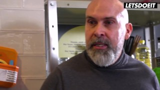 House Keeper Medusa Fucks Hostel Guest - LETSDOEIT