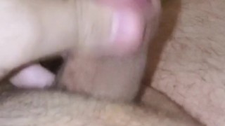 Having a nice wank til cumming