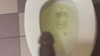 Had to Piss and got HORNY!! •Loud moaning Dirty talk•