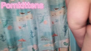 piss in her mouth she swallows and sucks on it