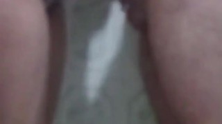 Encontre a mi hermanastra en el baño y no me pude contener a follar su hermoso culo y coño