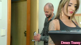 Hot Tranny Vitoria Neves Spreads for a Big Cock